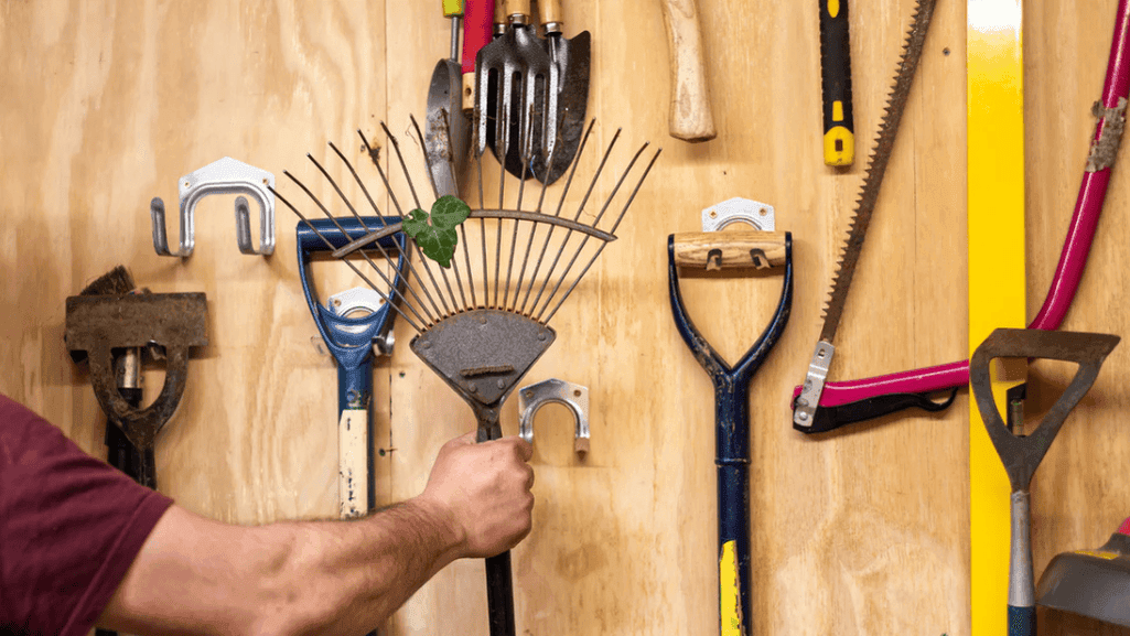 Winter Garden Care tools